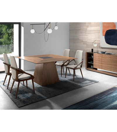 Chair Noga