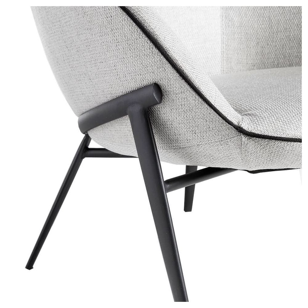 Armchair Axxim