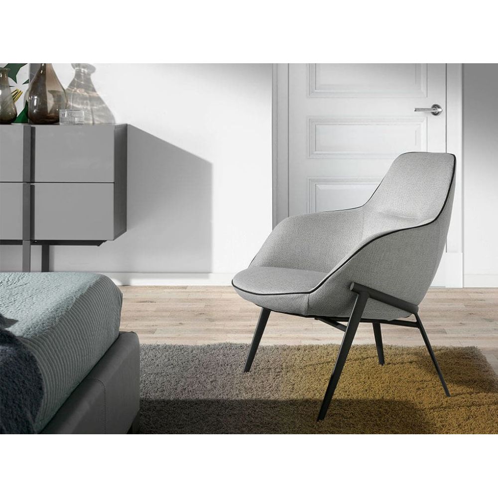 Armchair Axxim
