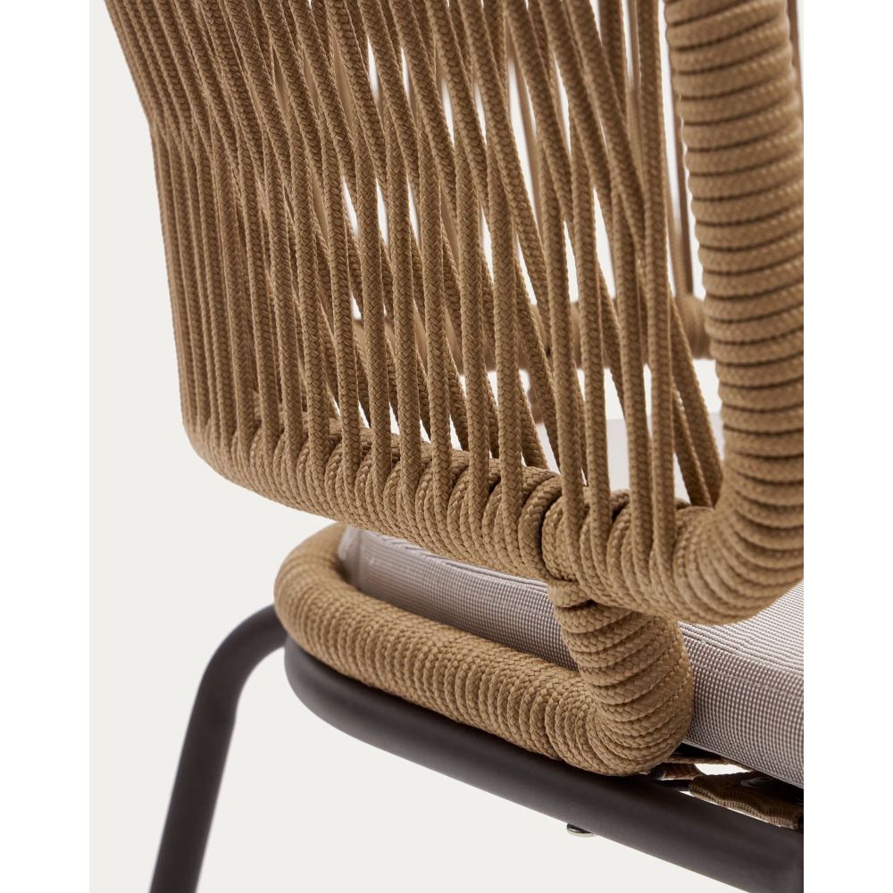 Chair Nadi