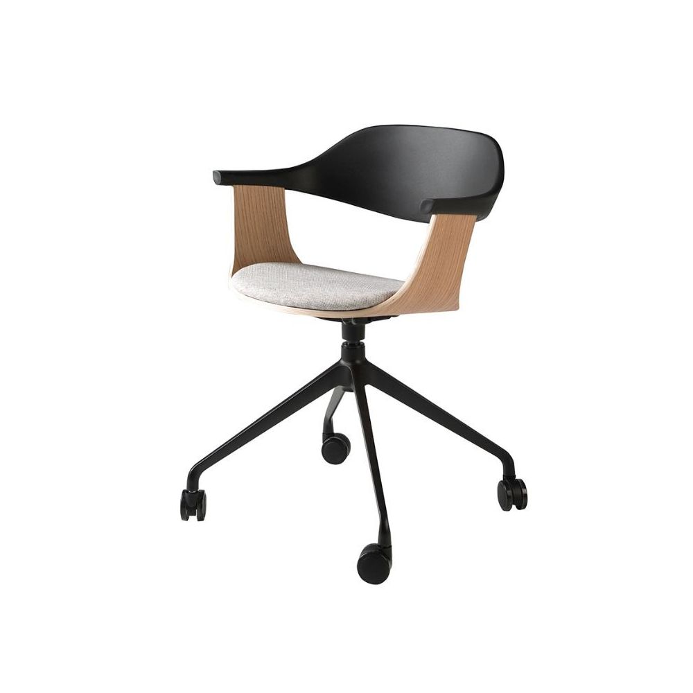 Chair Chila