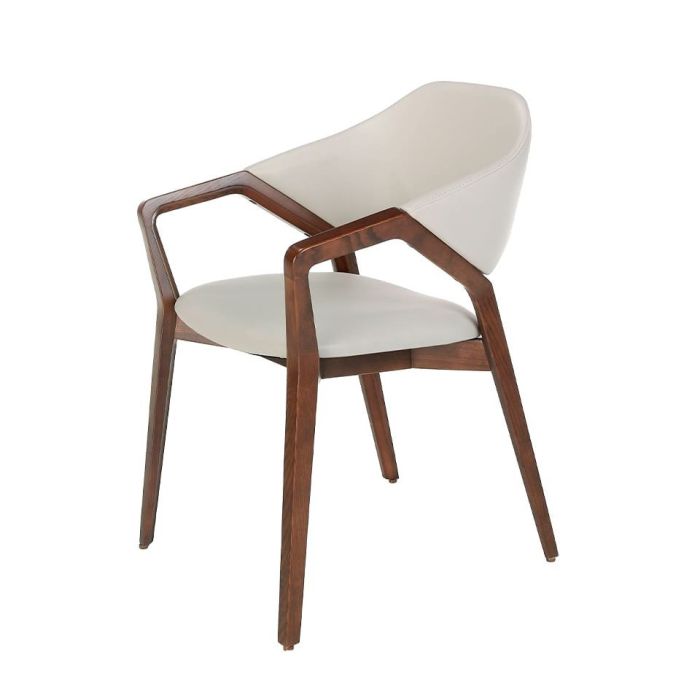 Chair Poli