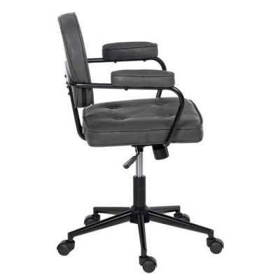 Chair Stormi