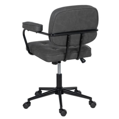 Chair Stormi