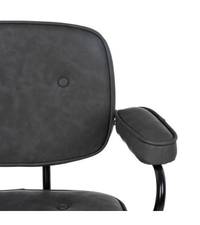 Chair Stormi