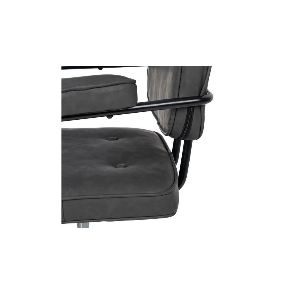 Chair Stormi