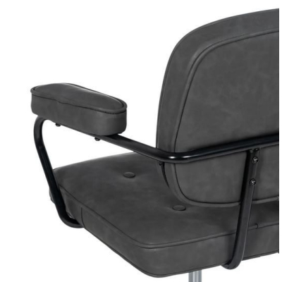 Chair Stormi