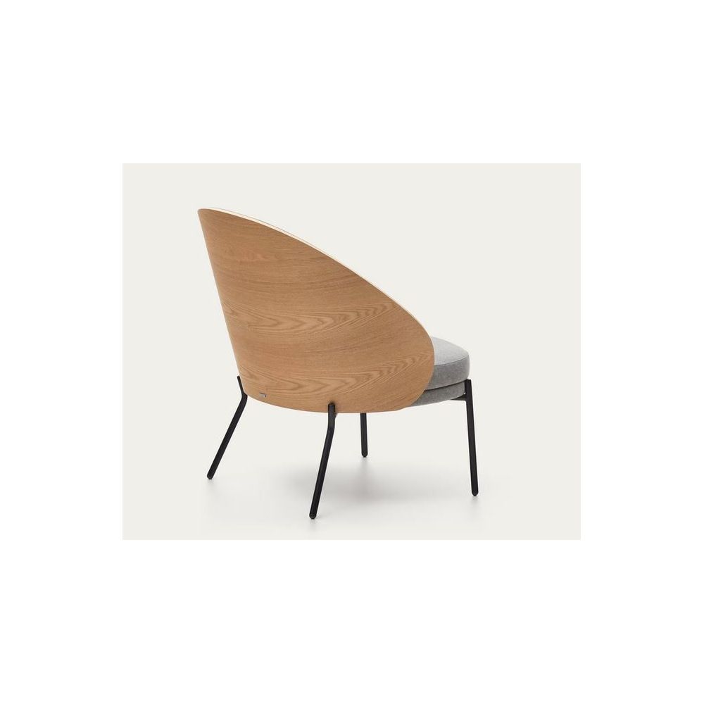 Armchair Eam