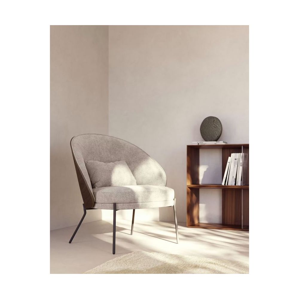 Armchair Eam
