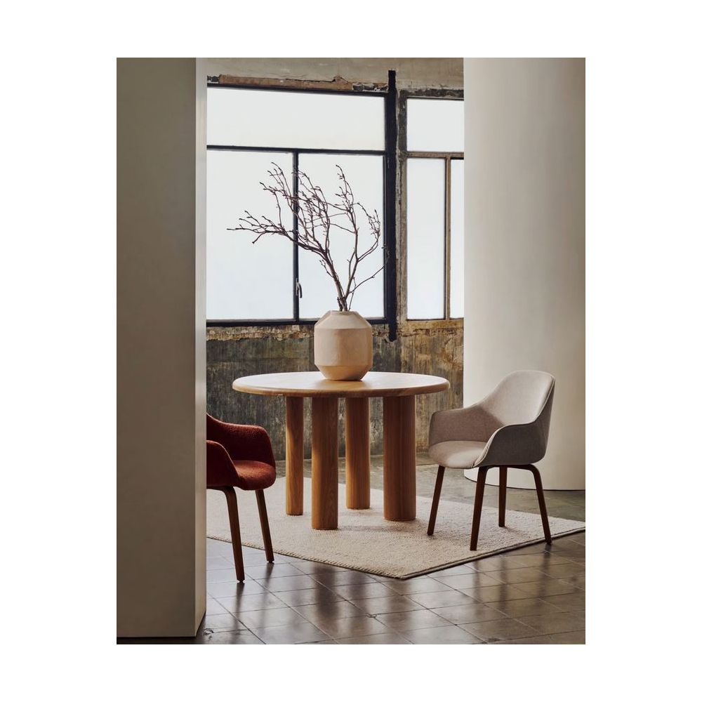 Chair Alely