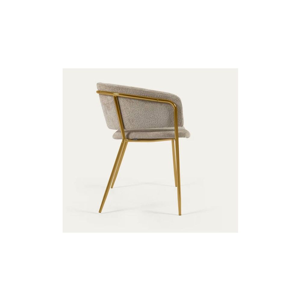 Chair Unnie