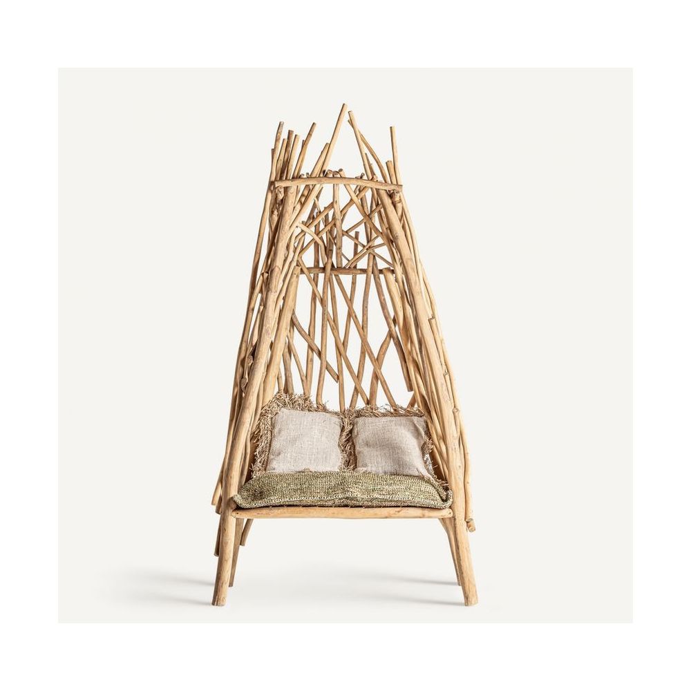 Armchair Neta