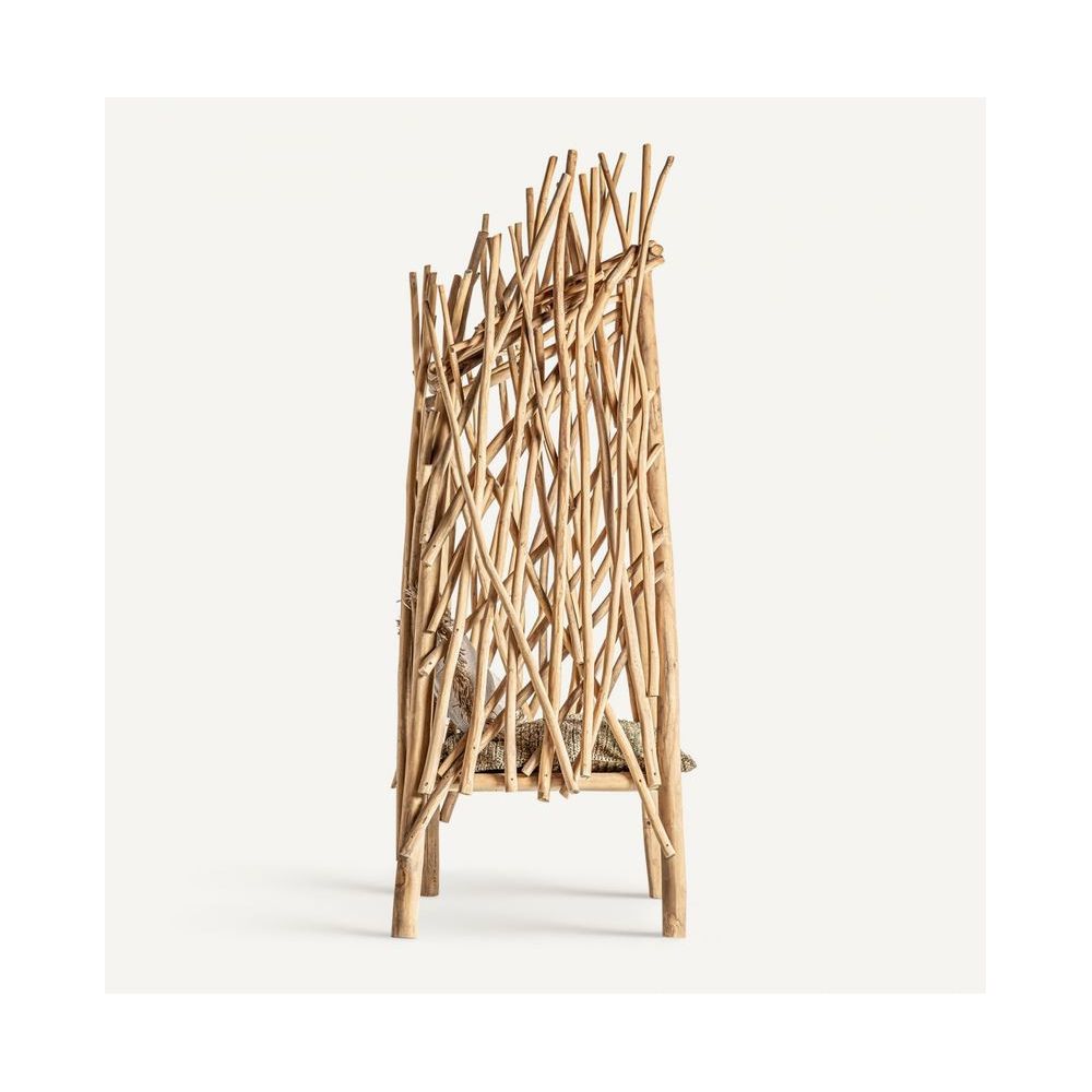 Armchair Neta