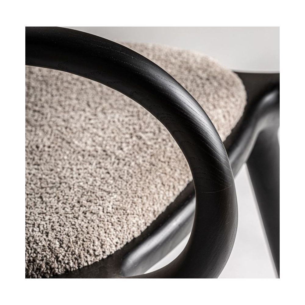 Armchair Hert
