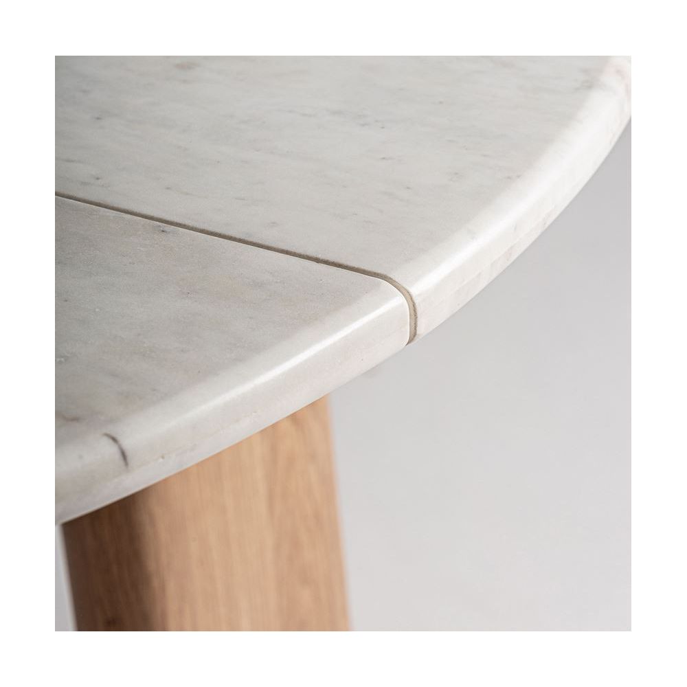 Dining table Ara