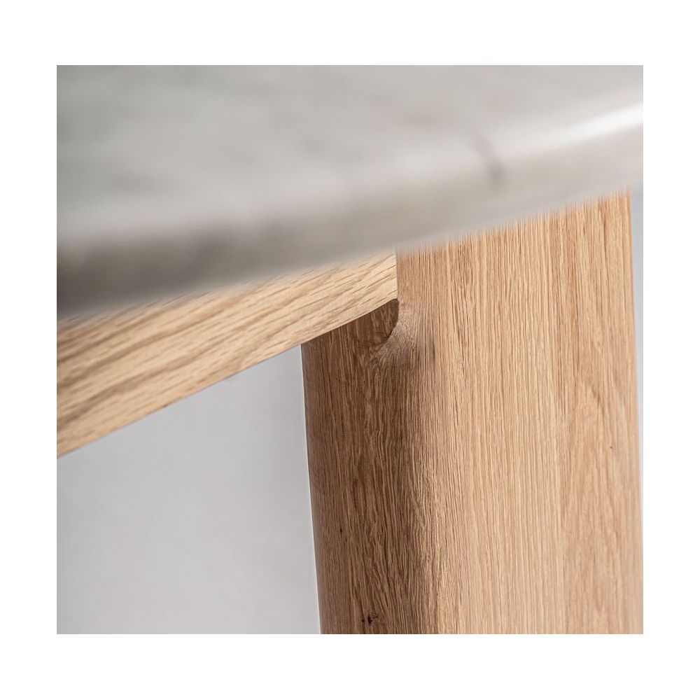 Dining table Ara