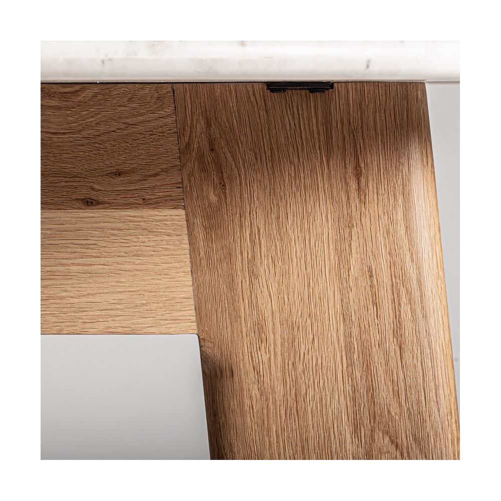 Dining table Ara