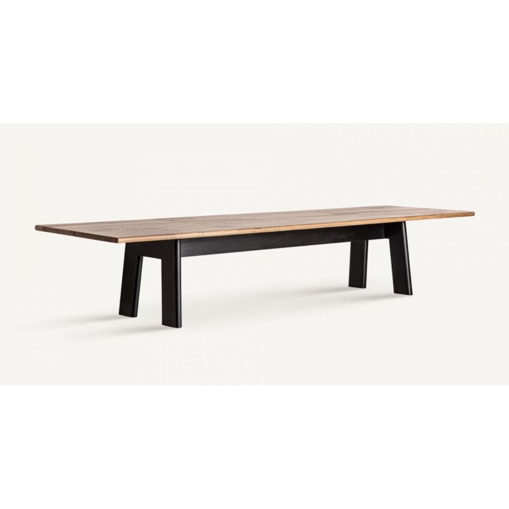 Dining table Ara I