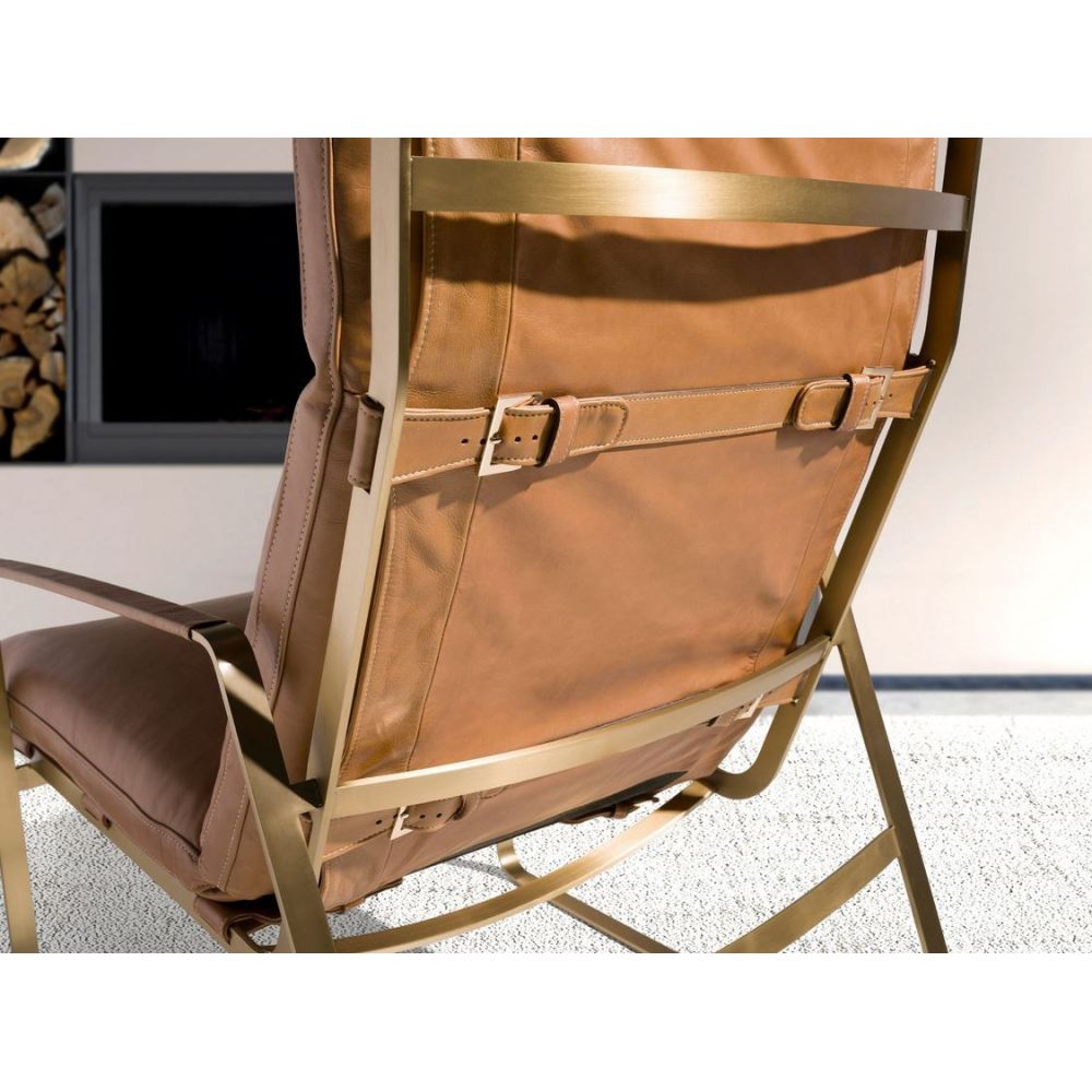 Armchair Camel