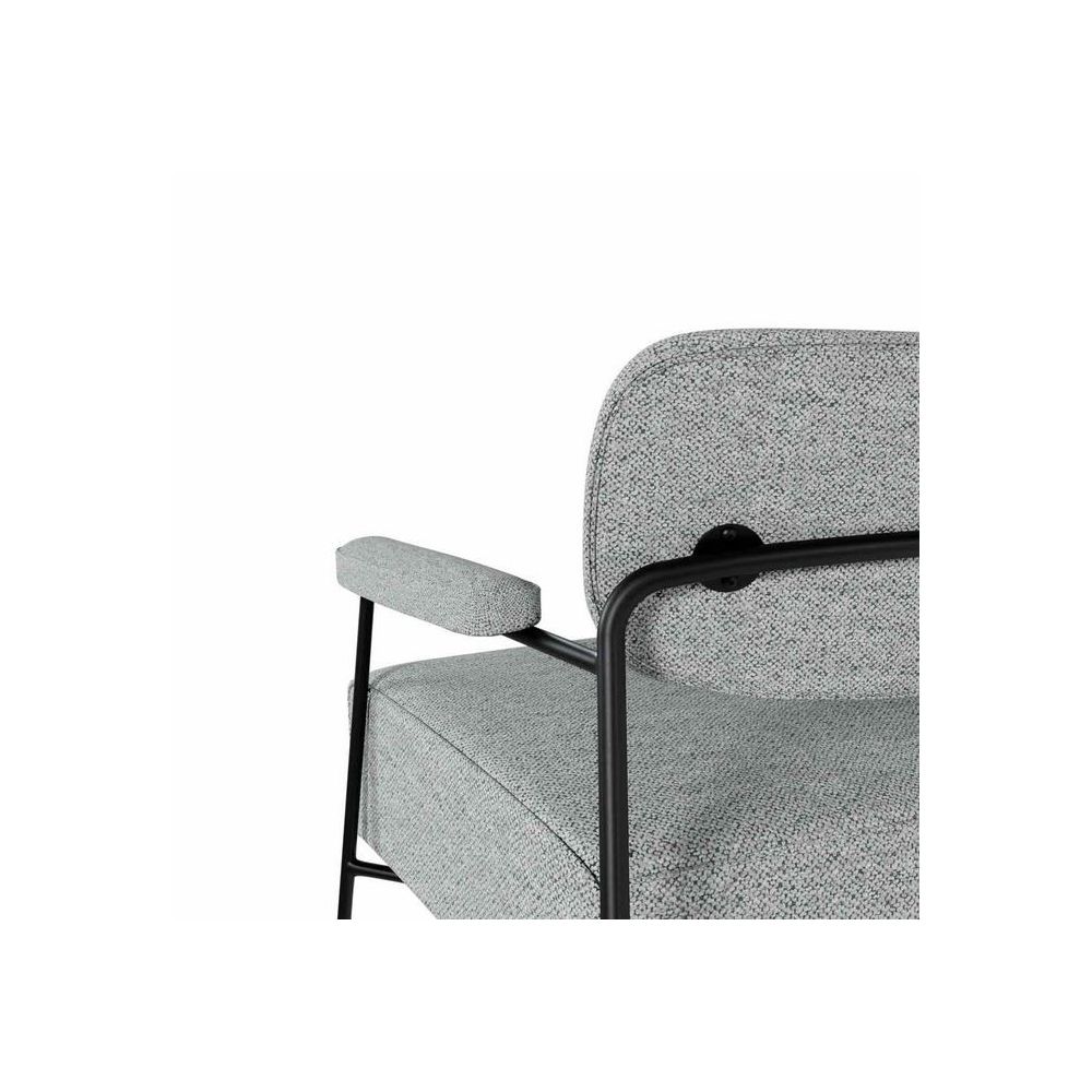 Armchair Bred