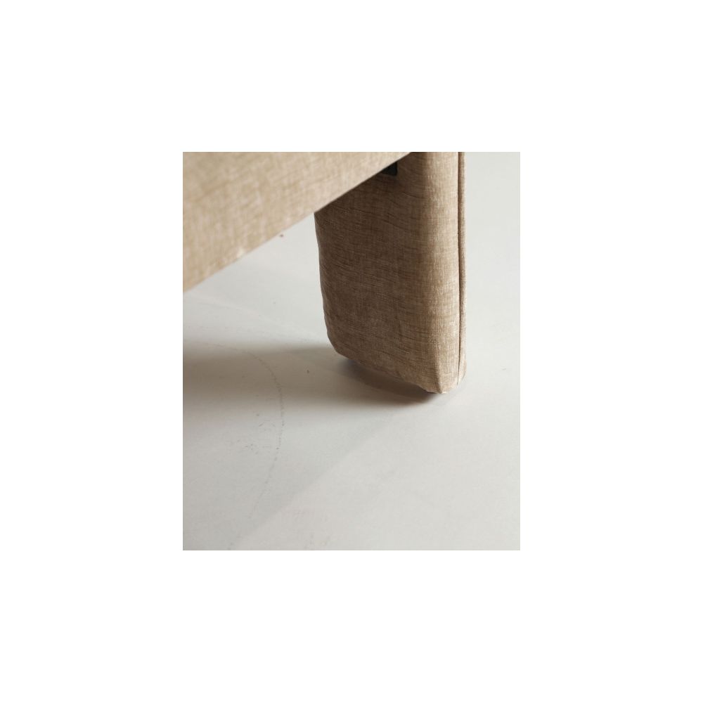 Bouclé private armchair