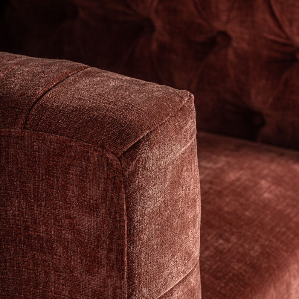 Armchair Carlton