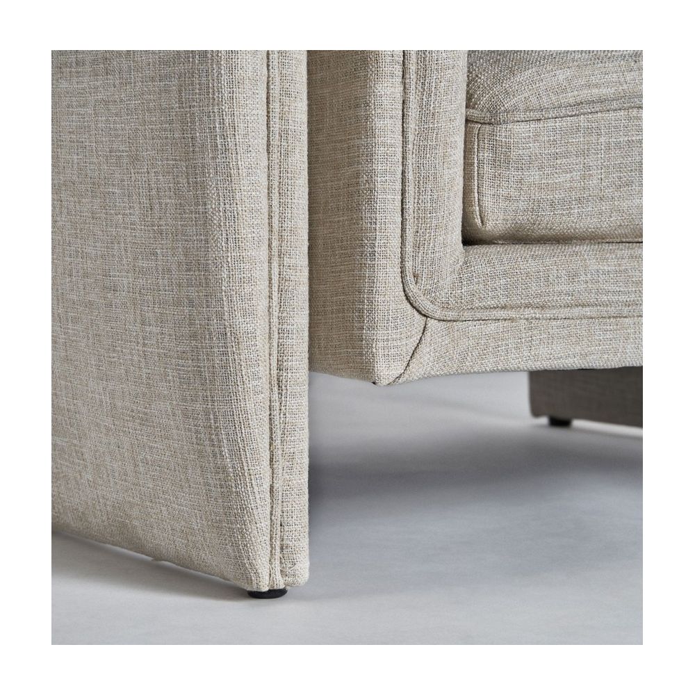 Armchair Karka