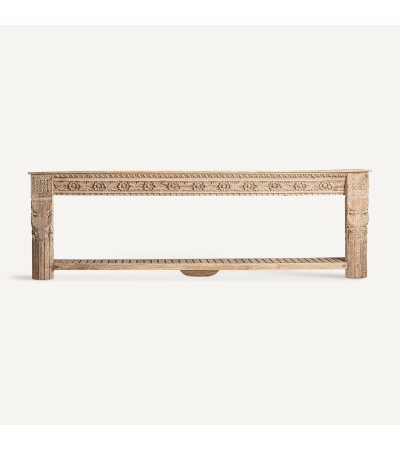 Kellye Console
