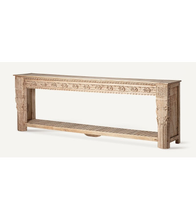 Kellye Console