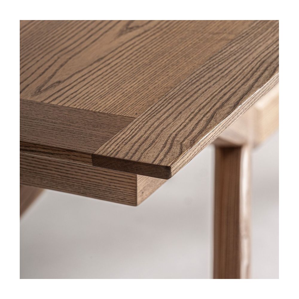 Dining table Vrebos