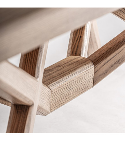 Dining table Vrebos