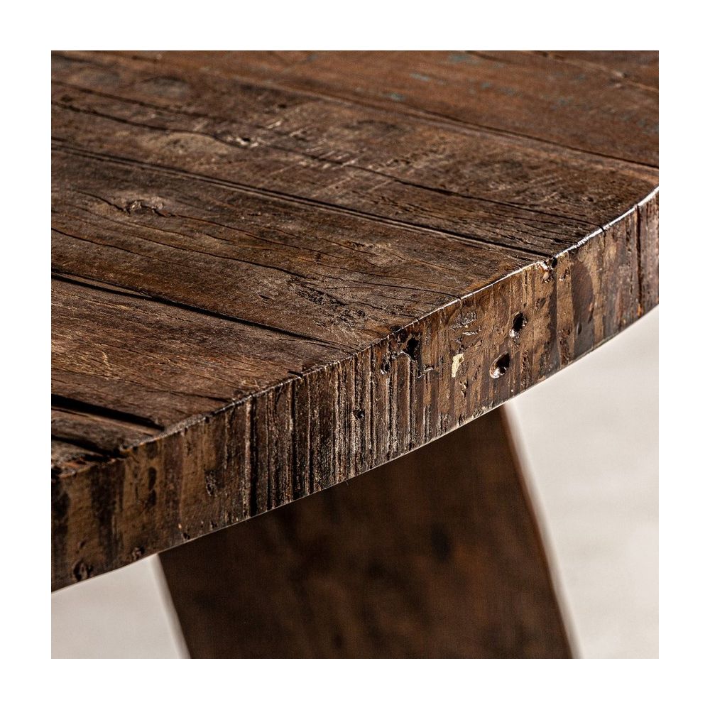 Round Dining table Hassi