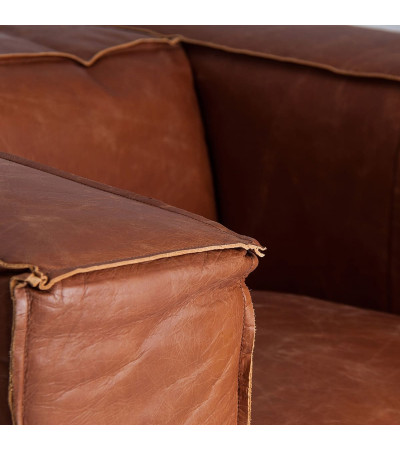 Armchair Kurzas