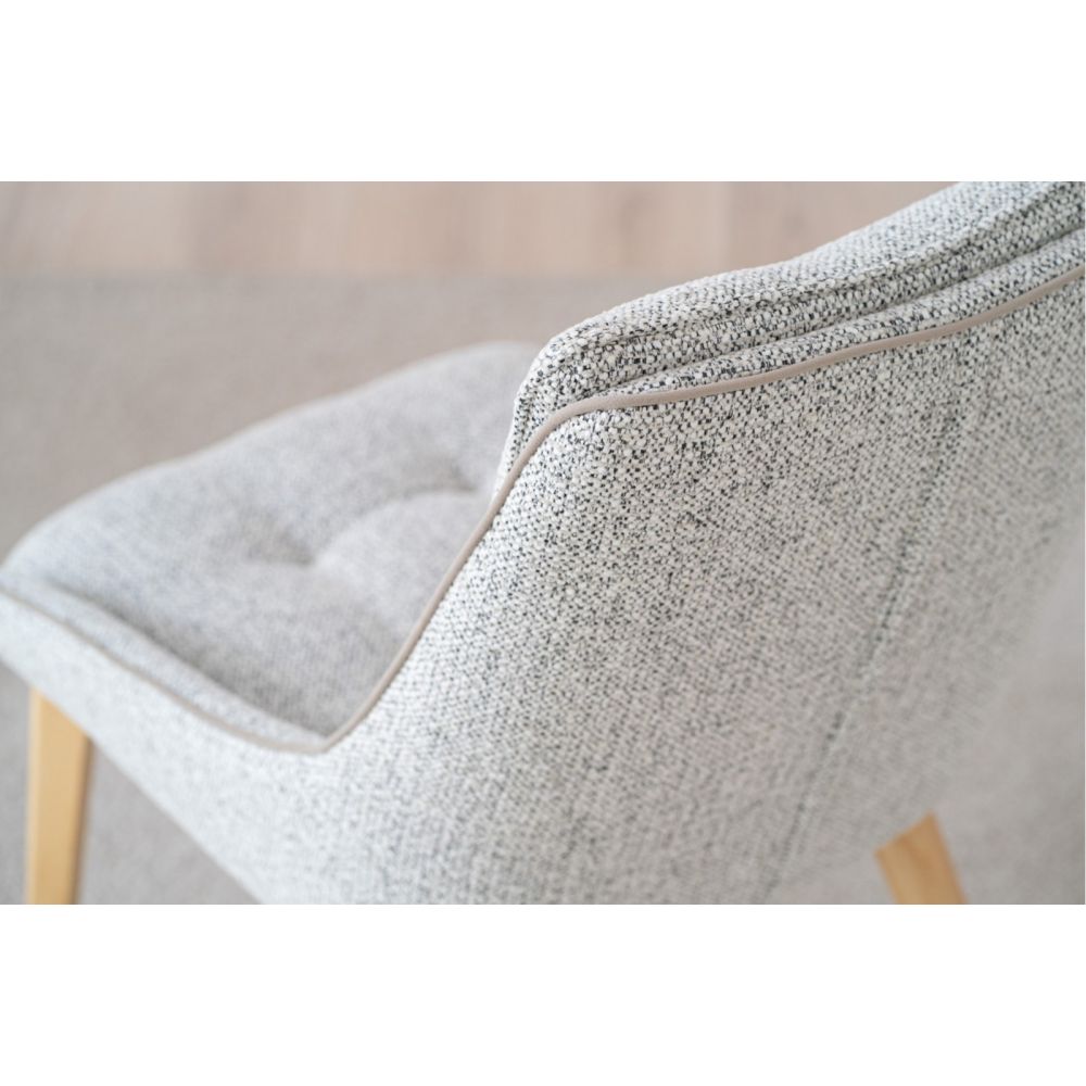 Chair Tonos