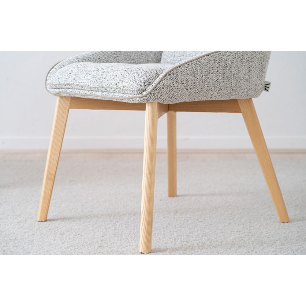 Chair Tonos