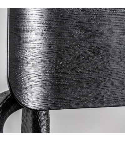 Chair Tasque