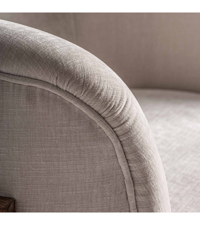 Armchair Nyu