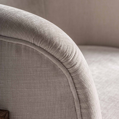 Armchair Nyu