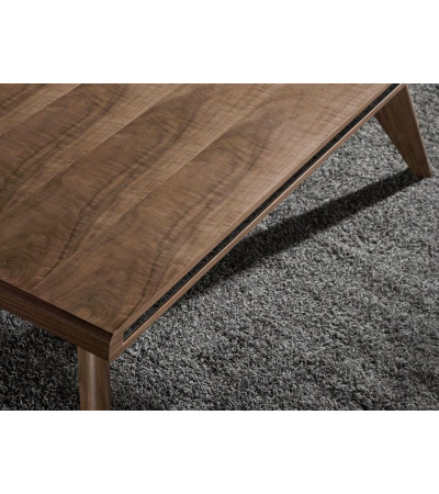 Mesa Jantar Mand
