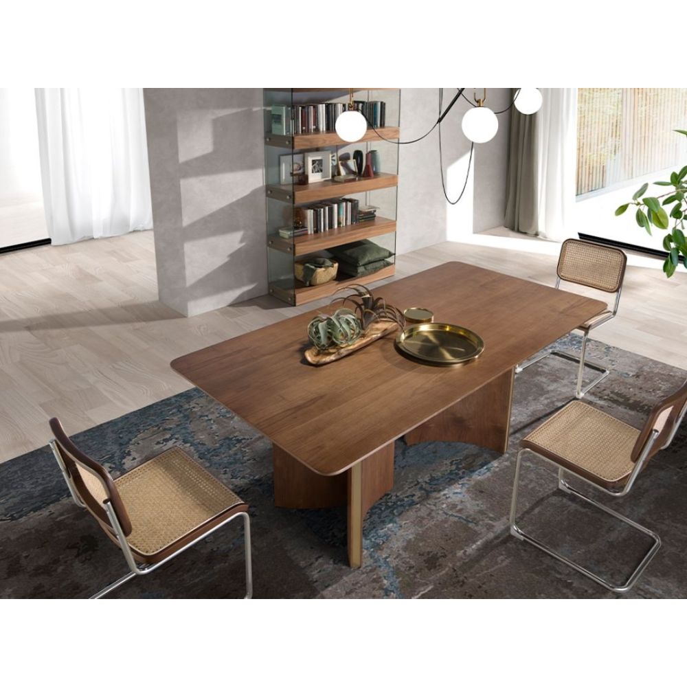 Mesa Jantar Ronha