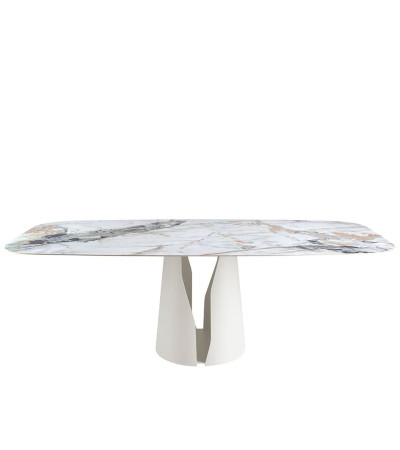 Mesa Jantar Bii