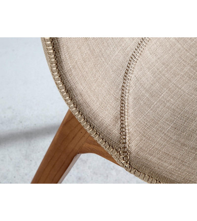 Chair Nagiru