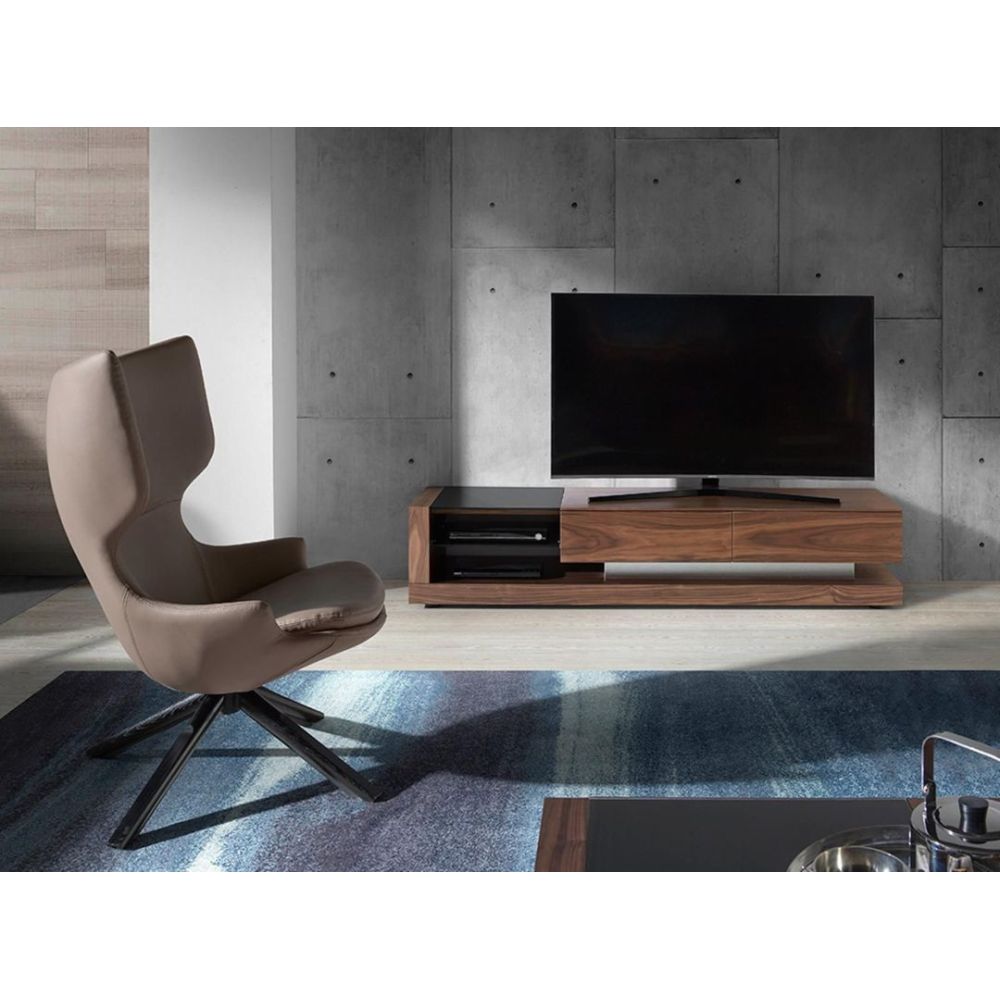 TV Base Triade
