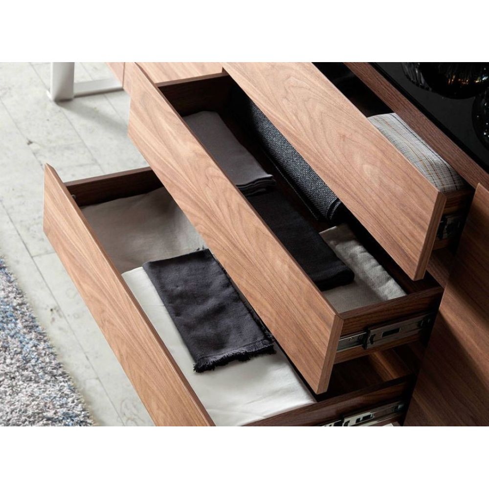 Sideboard Drop