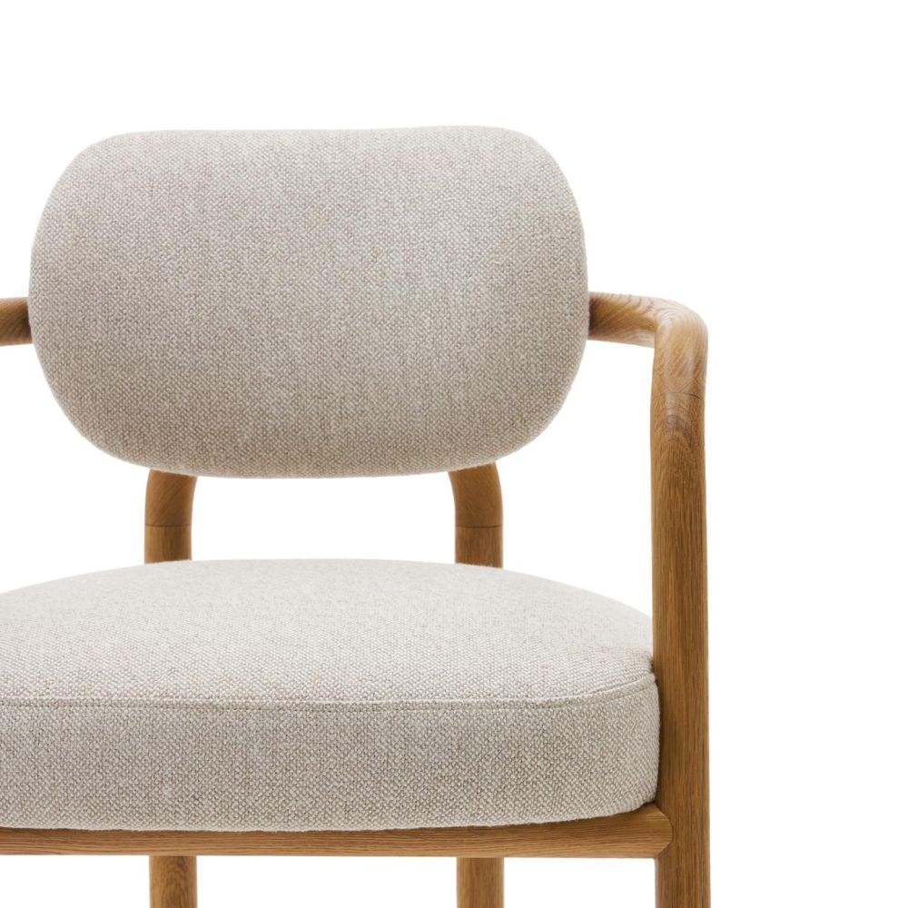 Chair Melqui