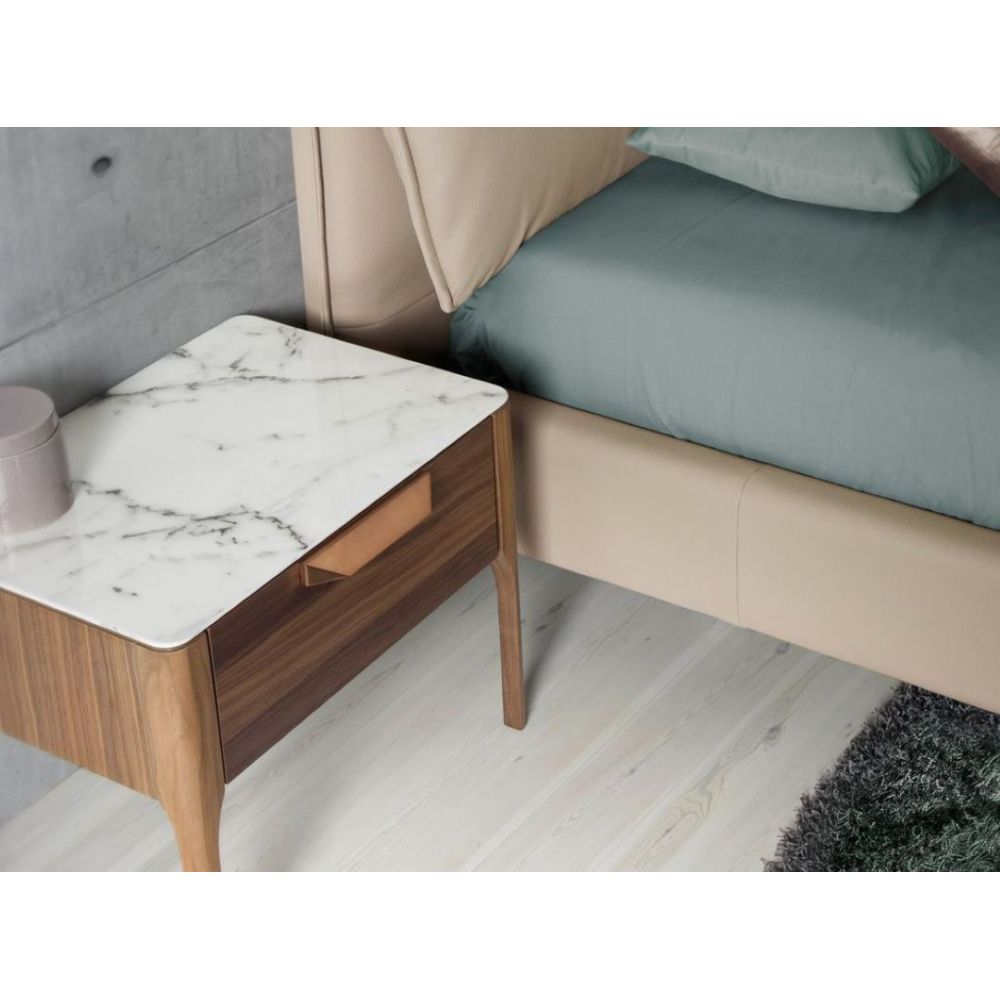 Mesa de Cabeceira Beca