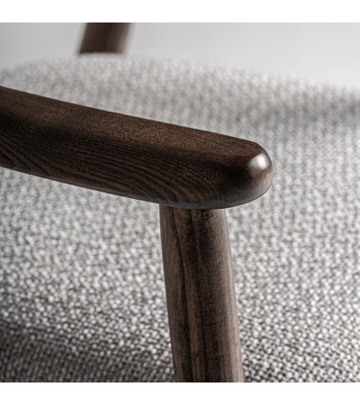 Chair Ternat