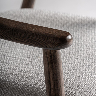Chair Ternat