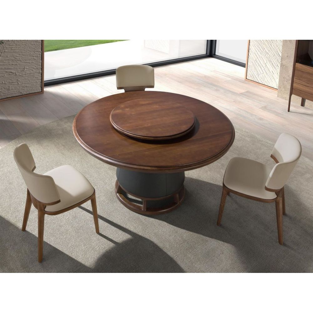 Mesa Jantar Nogula