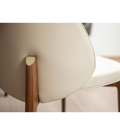 Chair Polipoui